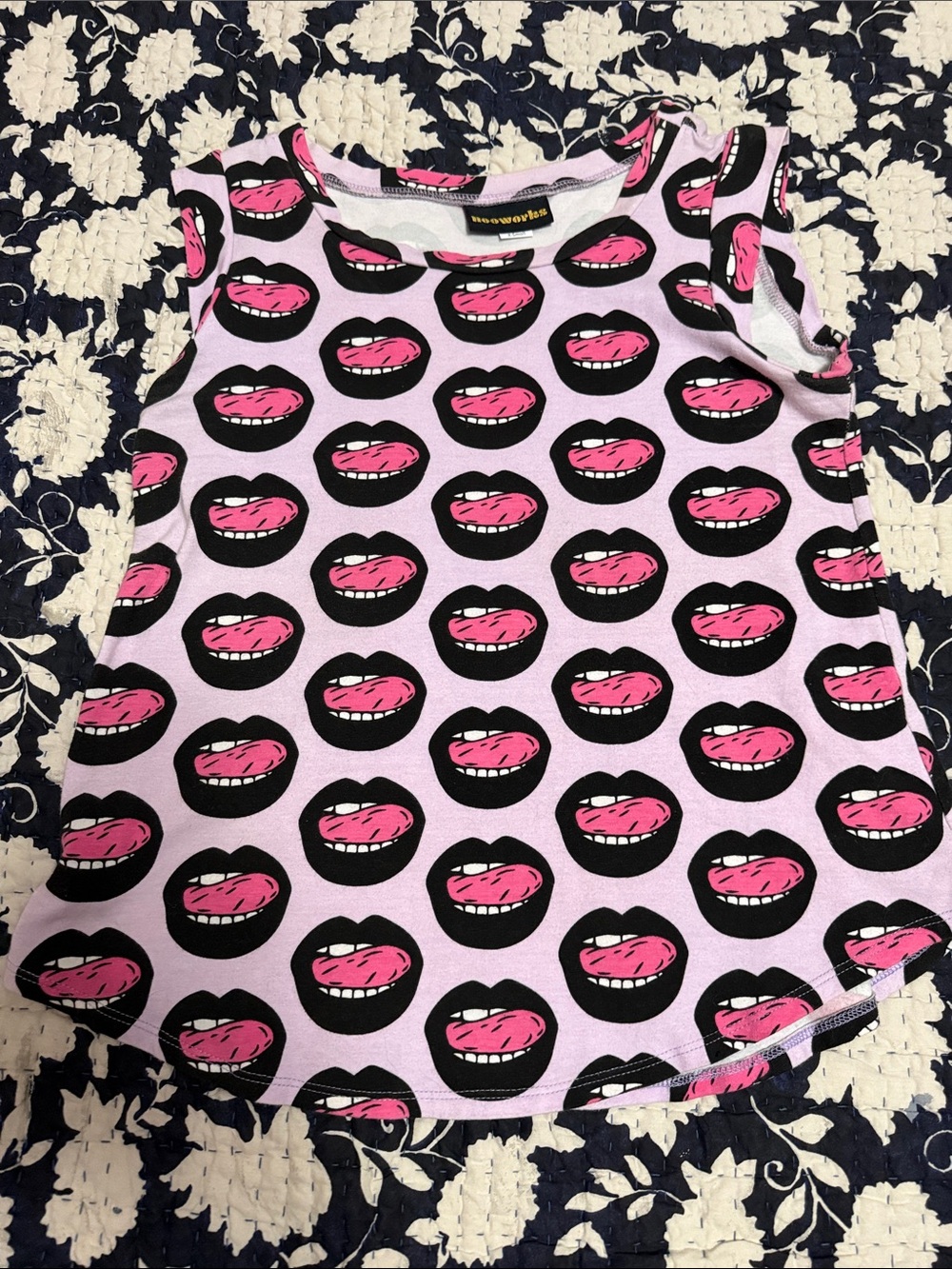 Nooworks Black and Hot Pink Graphic Lip Tee